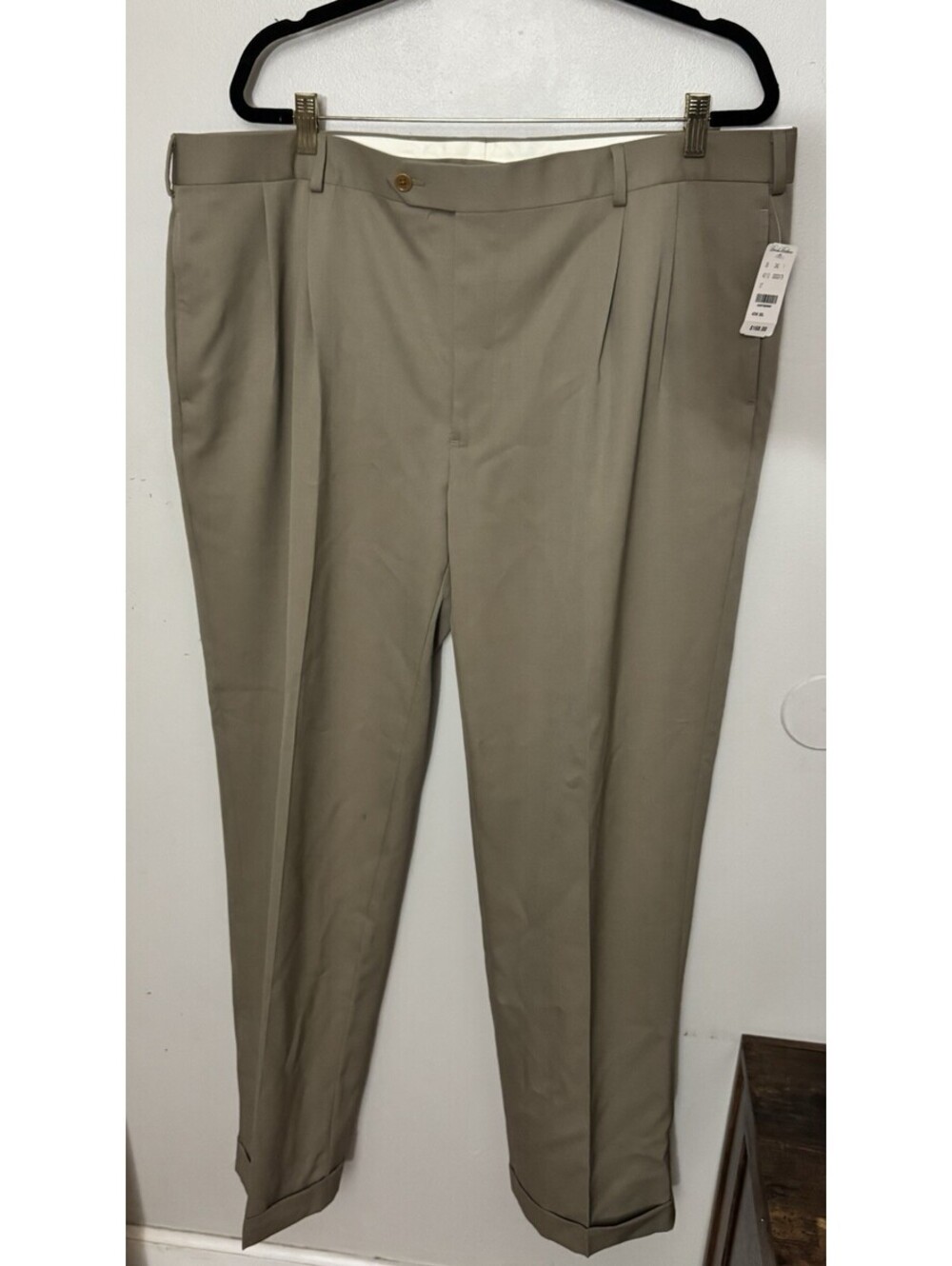 Brooks Brothers Madison Pants 42x32 Beige Khaki -Pleated-168$ Retail